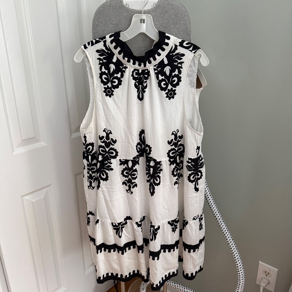 THML Annie Dress XL Black White Tiered Boho Folk Print Sleeveless Midi WCT2854